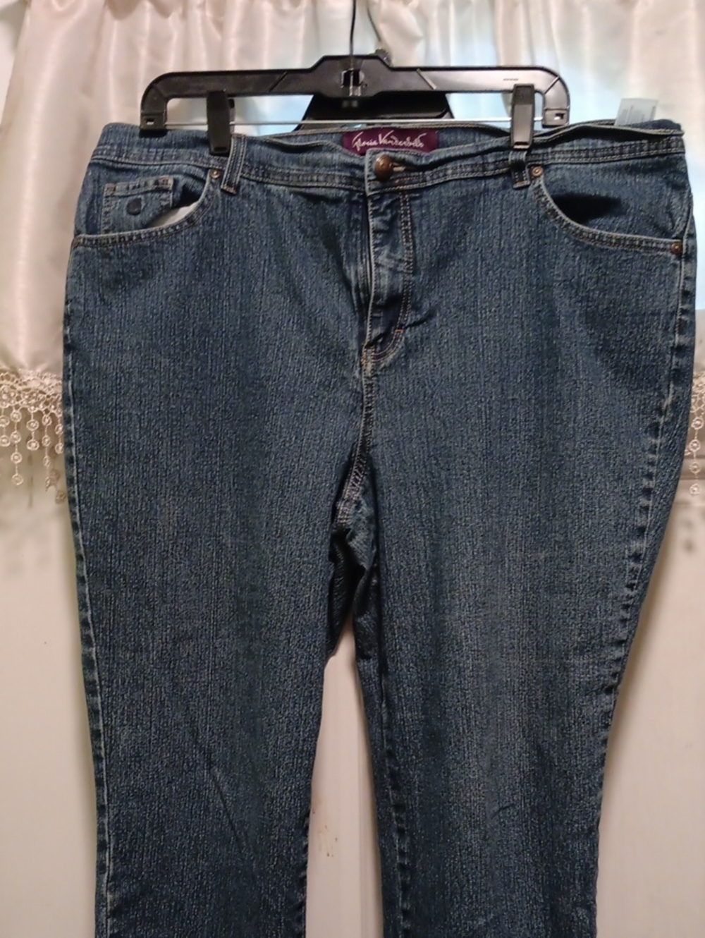 2/$12 Gloria Vanderbilt Blue Denim Jeans